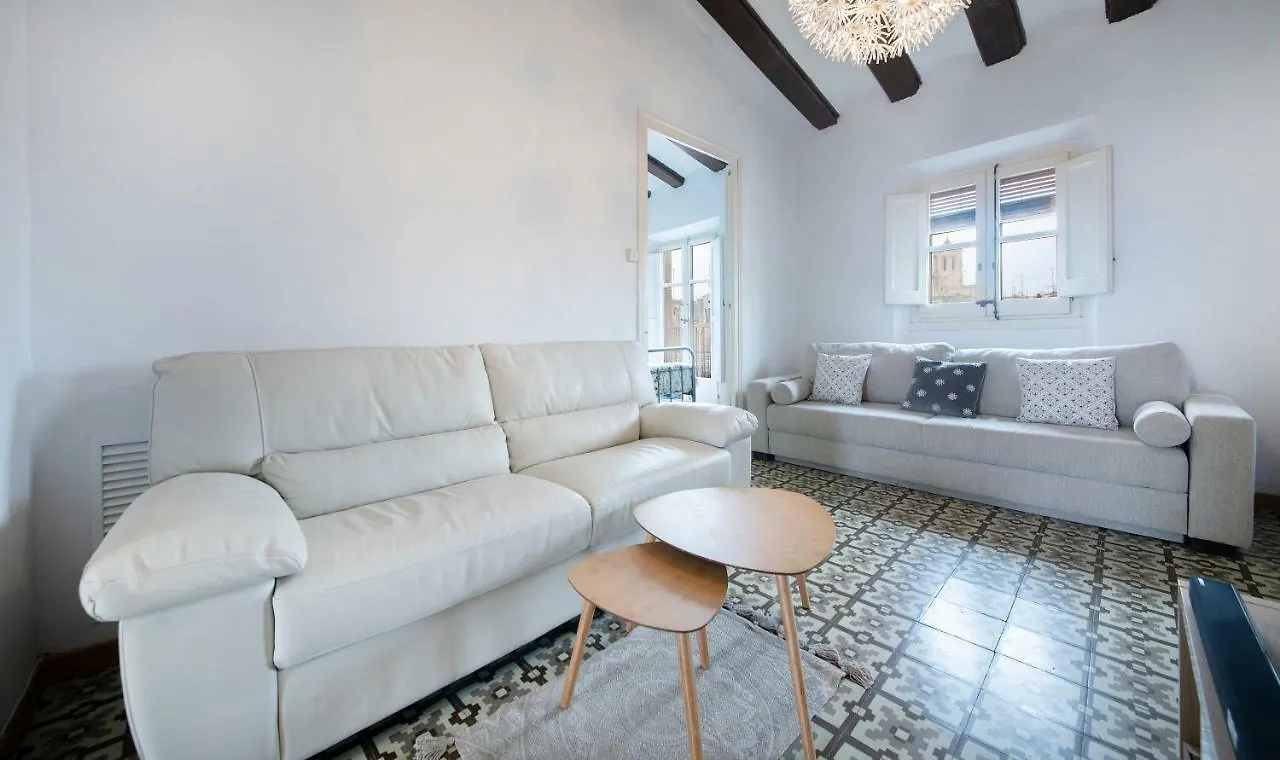 Tarracohomes, Attic La Nau Tarragona 0*,